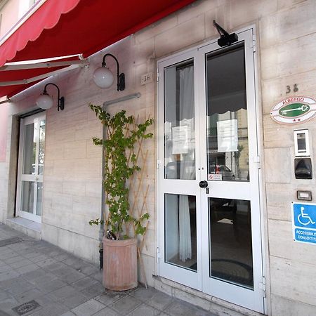 Hotel Luana Viareggio Kültér fotó
