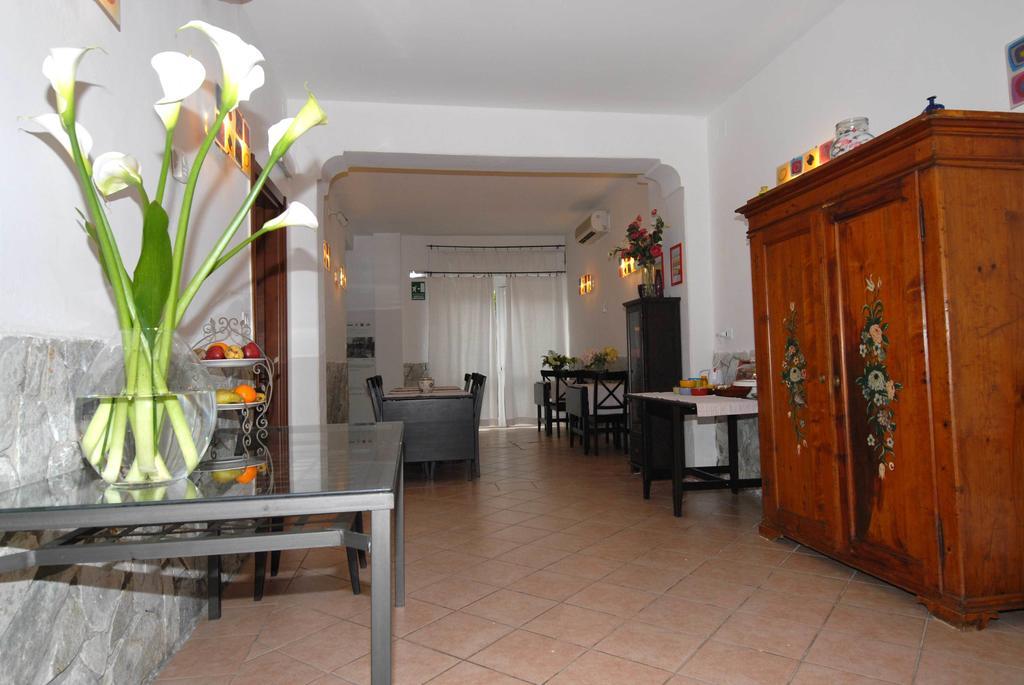 Hotel Luana Viareggio Kültér fotó